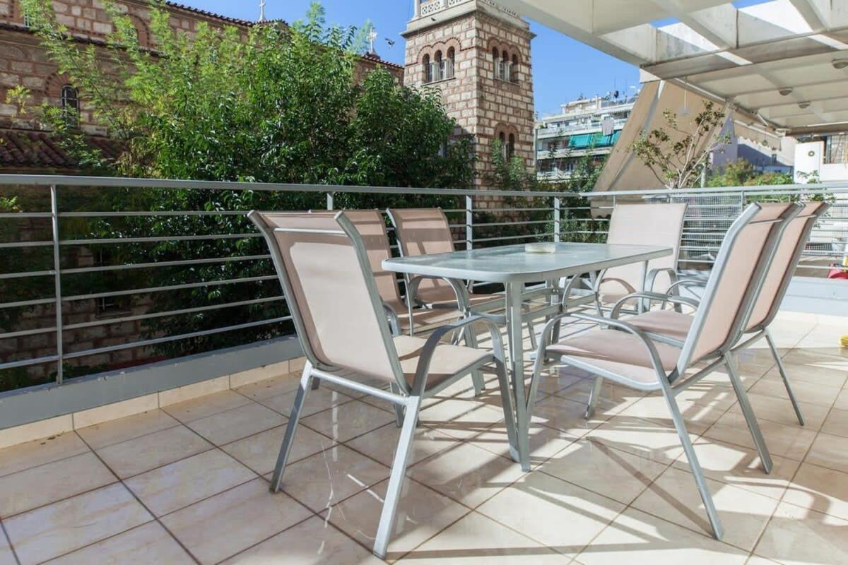Scenic Balcony Apt In Vibrant Petralona Aten Exteriör bild